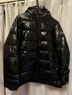 最終値下げGUESS ダウンジャケット 黒 ゲス ブラックのサムネイル