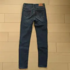 Levi's スキニーデニム ダークブルー　25