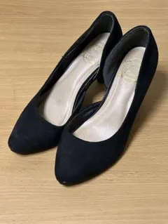 黒 スエード ポインテッドトゥ ハイヒール