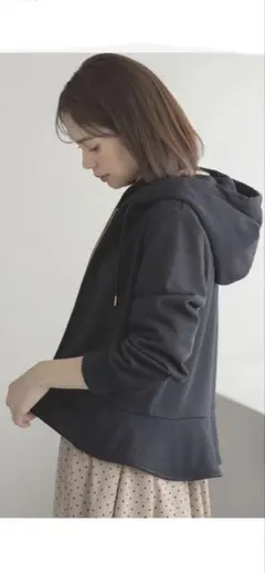 組曲　パーカー