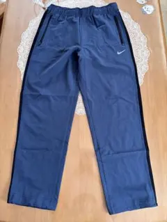 Nike ネイビー ボトムス