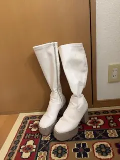 ホワイト ロングブーツ ジッパー付き
