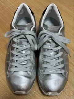 Onitsuka Tiger シルバースニーカー