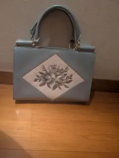 ローズ刺繍トートバッグ アンアナザーアンジェラス フィント