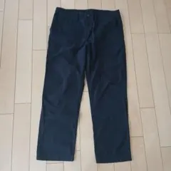 ネイビー チノパン