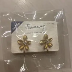 Flowering イヤリング
