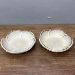 3F 花型 小鉢 2客セット 白 貫入 陶器 和食器 副菜皿 輪花 豆皿 ペア