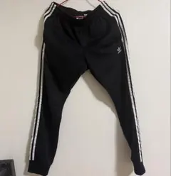 adidas 3本ライン ブラックジャージパンツ