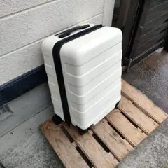 無印良品 バーを自由に調節できるハードキャリーケース 36L 白 ストッパー付のサムネイル
