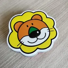 たべっこどうぶつ　らいおん　缶