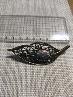 葉型ブローチ 金属製 カラフル