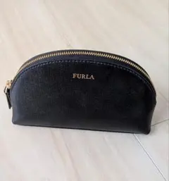 FURLA ブラックレザー ラウンドポーチ