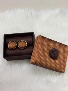 Item thumbnail for item cf5a1b82-a7ad-46be-96ef-7fba6dad896d