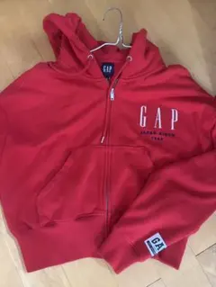 GAP 30周年記念 ジップアップパーカー 日本限定レッド L - メルカリ