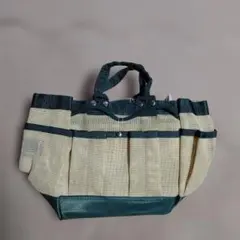 Item thumbnail for item 1f5e3bbe-ecc1-4316-b2a9-f2da49a4d6ff