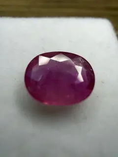 天然ルビー 1.35 Ct カラット　オーバル