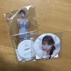 ②バラ売り不可❌　NiziU AWAKE アクリルスタンド　缶バッジ　マユカ