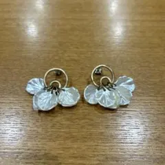 花びら型 フープピアス