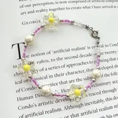 ビーズアクセサリー　ハンドメイドブレスレット　パール　フラワー　ハンドメイド