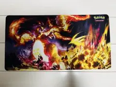 【海外正規品】　キョダイマックス リザードン プレイマット