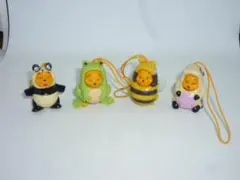 D★未使用★:2001年くまのプーさん お着替えフィギュアマスコット×4種