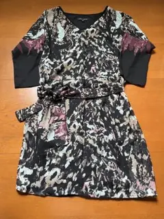 LAURA ASHLEY 花柄 Vネック ワンピース S Mのサムネイル