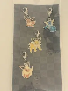 ポケモン　メタルチャーム イーブイ　シャワーズ　サンダース　ブースター
