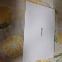 ASUS ノートPC 本体 ホワイト
