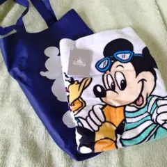 新品タグ付き★バスタオル ミッキー＆フレンズ　ディズニーストア　海　砂浜　夏