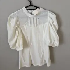 earth music&ecology オフホワイト リブ切り替え　ブラウス