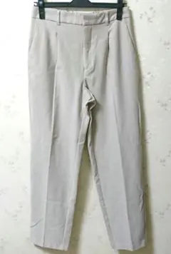 GU テーパードパンツ