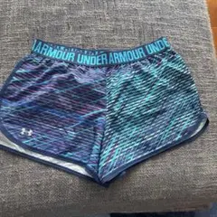 Under Armour ショートパンツ 青紫　レディース