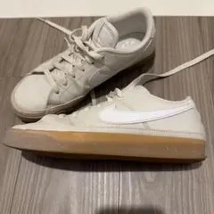 NIKE 운동화 베이지 과 화이트 24.5cm