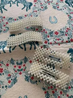 新品未使用ホワイトパール風ヘアピンヘアアクセサリー4個セット