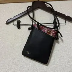 k*e様 アフタヌーンティー　スヌーピー　ショルダーバッグ　合皮　ブラック×レッのサムネイル
