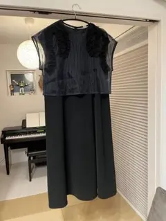 パーティー　結婚式　ドレス