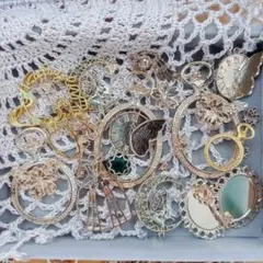 Item thumbnail for item 13cc87ff-f457-42db-8a7d-bd95dd044735