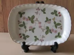 Wedgwood Wild Strawberry 皿