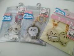 ちいかわ ぷっくり ボンボンキーホルダー