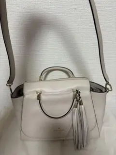 Kate Spade ベージュ ハンドバッグ タッセル付き