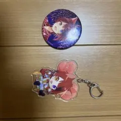 莉犬くんの缶バッジとアクリルキーホルダー