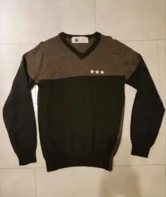 ダークグリーン・ブラウン Vネックセーター