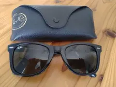 Ray-Ban RB 2140-F ブラック サングラス ケース付き