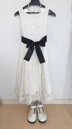 ※値下げ　ワンピース ドレス　130cm 靴とネックレスのサービス付き