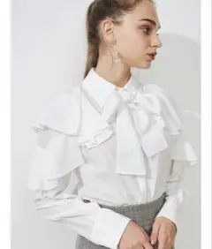 MERCURYDUO ラッフルロングスリーブブラウスのサムネイル