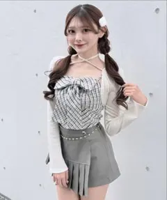 NOMAE シャツドッキングプリーツワンピース グレー - メルカリ