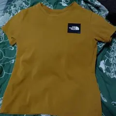 THE NORTH FACE 　140 tシャツ　ゴールドブラウン