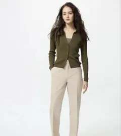 UNIQLO ベージュ 感動スリムパンツ　XL