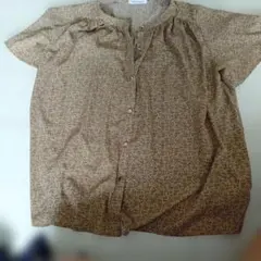 natural couture 小花柄 半袖ブラウスのサムネイル