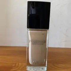 ディオールスキン　フォーエバー　フルイド　グロウ　リキッドファンデーション